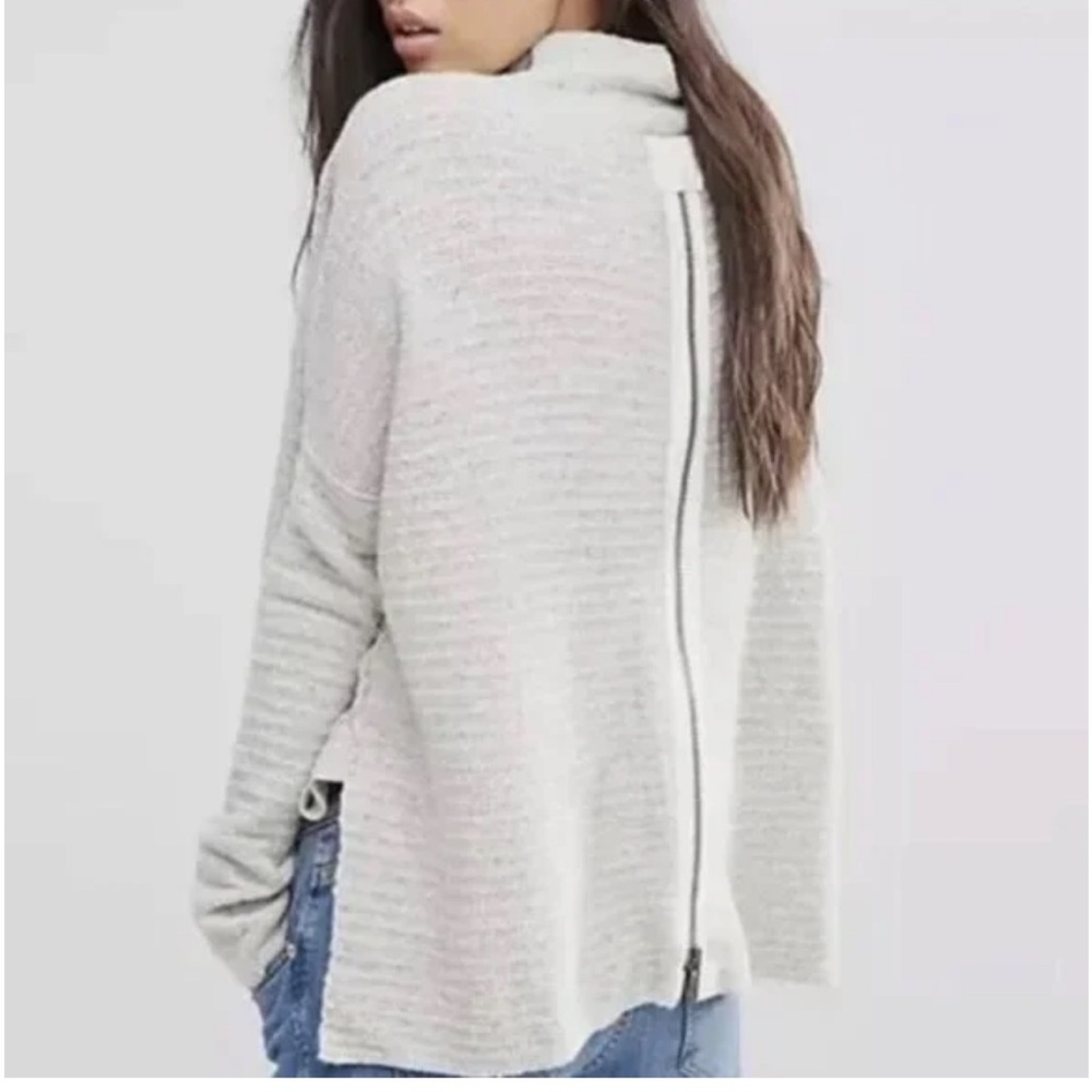 FREE PEOPLE WMNS ARCTIC FOX MOCK NECK OVERSIZED EXPOSED BACK ZIP KNIT SWEATER,LG